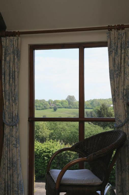 Bishopsdale Oast Bed and Breakfast Ashford  Exteriör bild