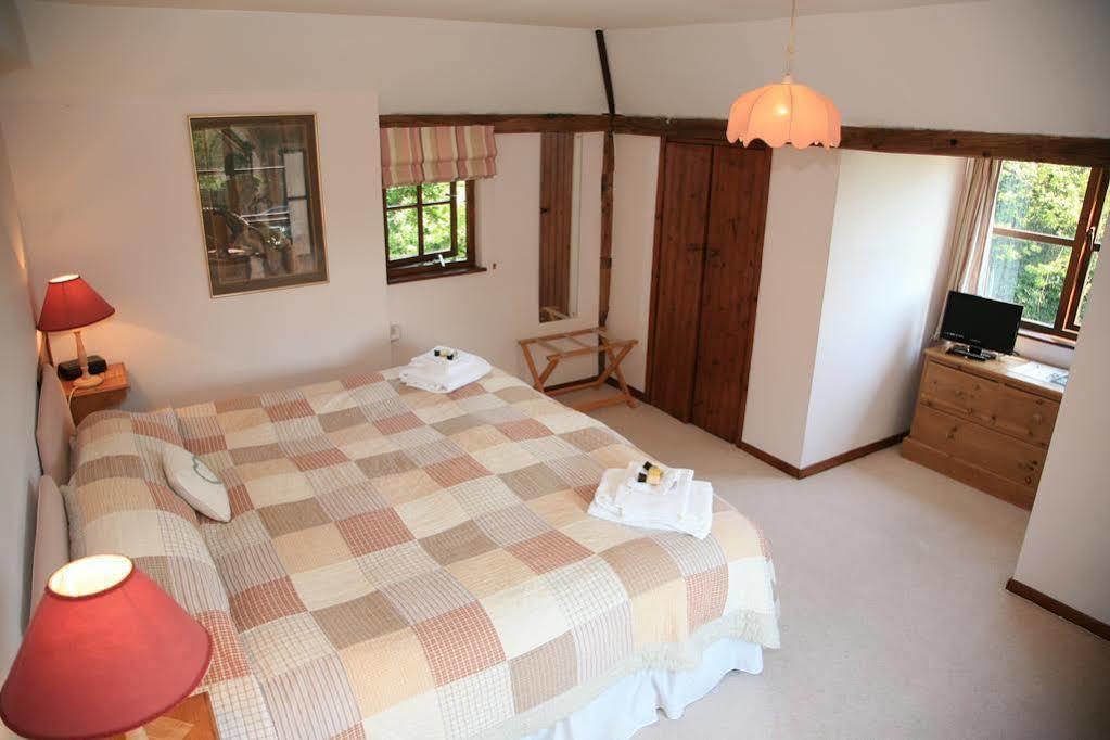 Bishopsdale Oast Bed and Breakfast Ashford  Exteriör bild